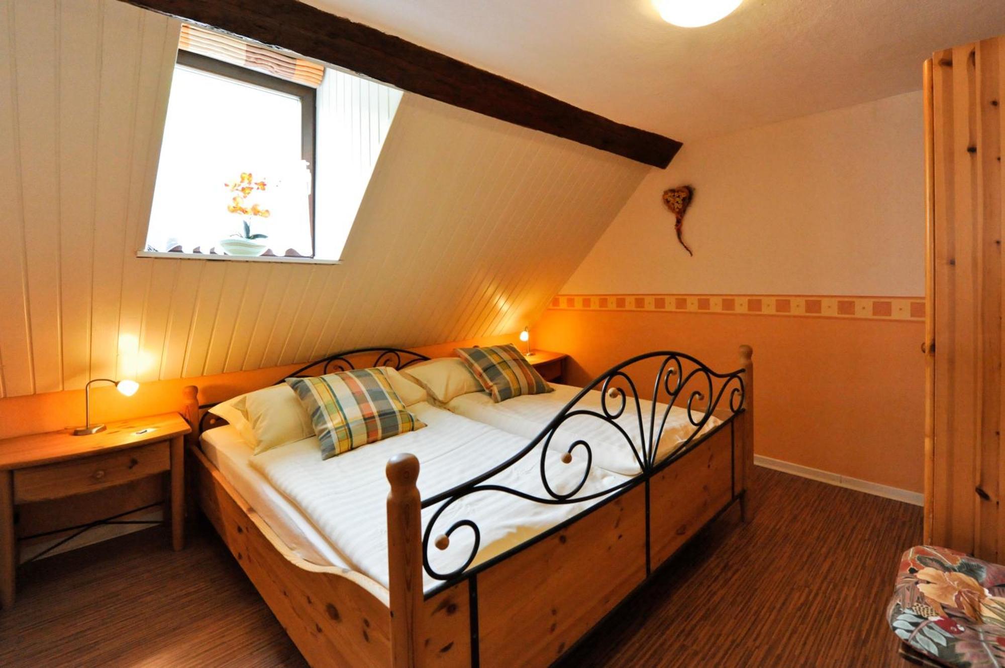 Kachel Apartment