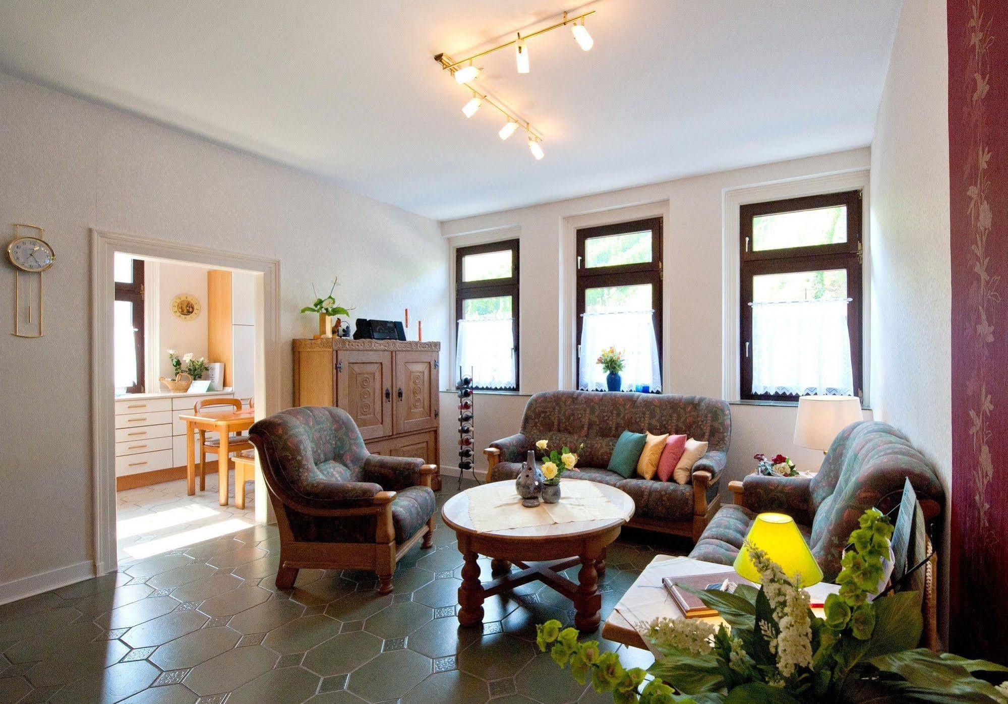 Kachel Apartment *